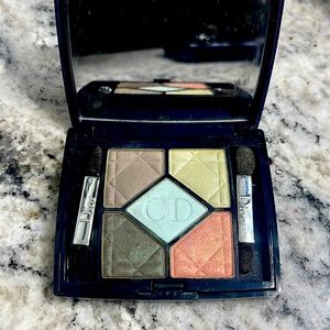 Christian Dior eyeshadow in Mystic Jade